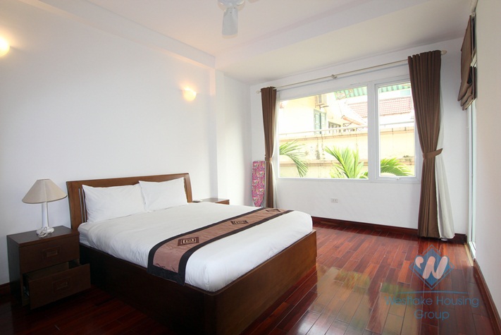 Lake view 3 bedroom apartment for rent in Tay Ho